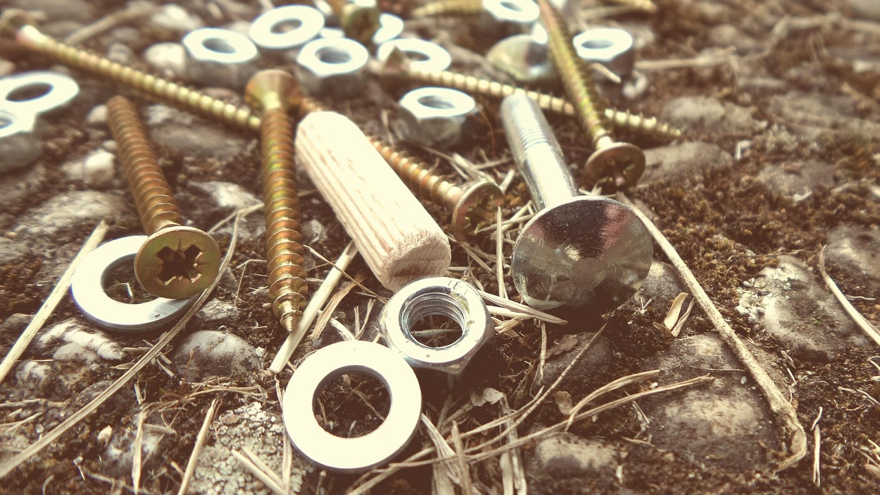services-02 screws, dowels, hammer, mother, to build, washers, diy, dowels, hammer, diy, diy, diy, diy, diy