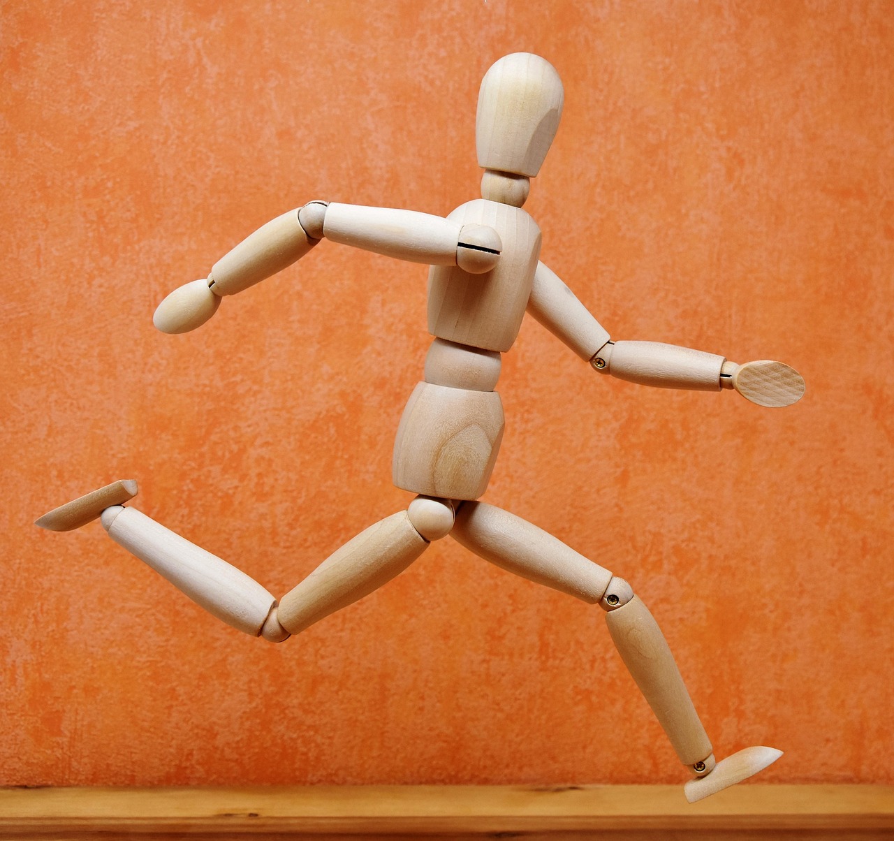 d&eacute;couvrez nos techniques et astuces pour cr&eacute;er des joints en bois invisibles, am&eacute;liorant l'esth&eacute;tique et la solidit&eacute; de vos assemblages en menuiserie.